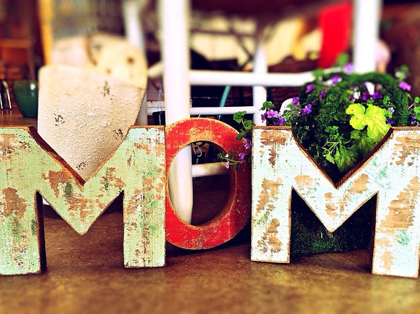 33 Easy and Meaningful Ways to Spoil Your Mom on Mother's Day